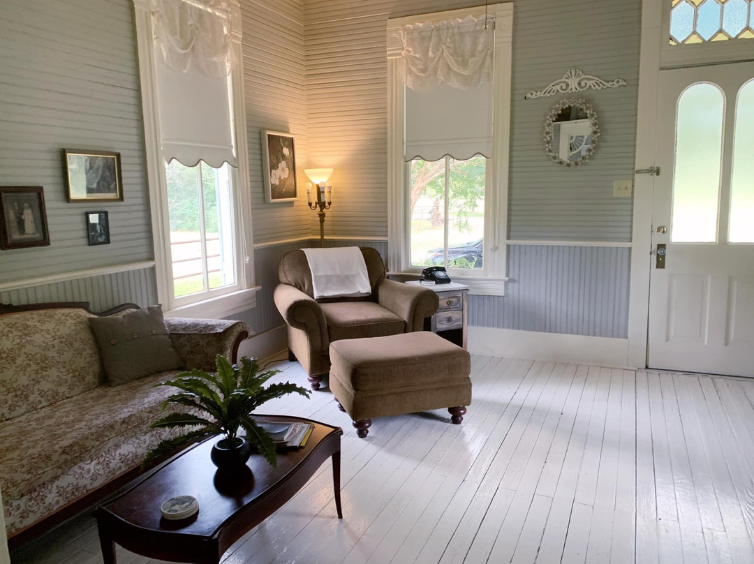 Maison D'Memoire Bed & Breakfast Cottages主图