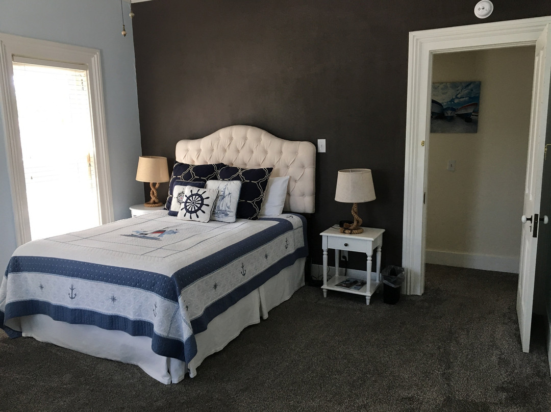 Captain Bell House Bed & Breakfast主图