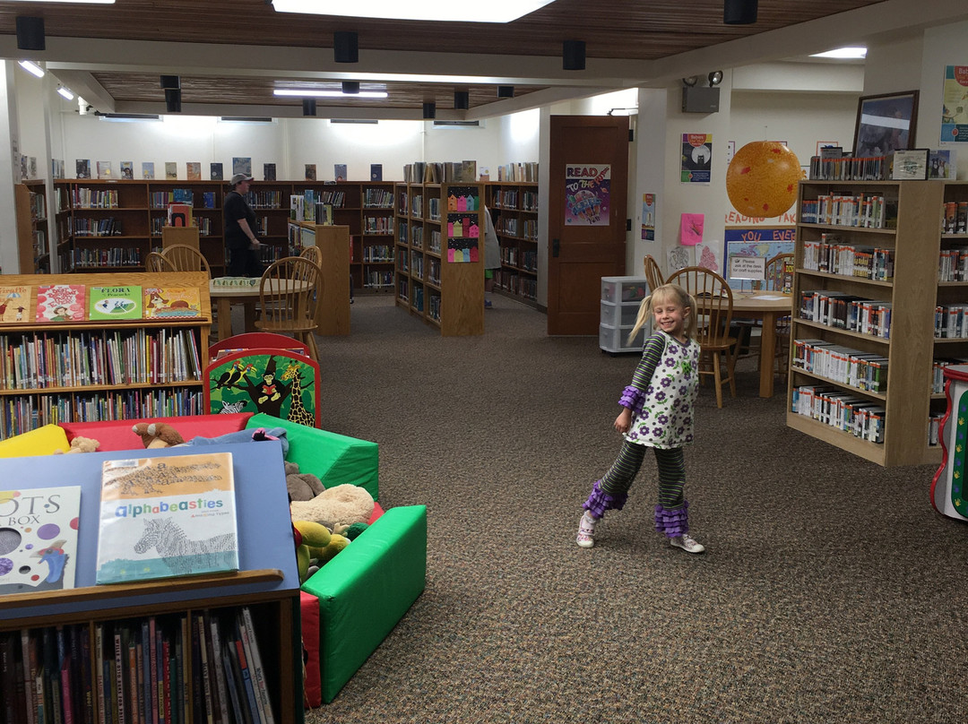 International Falls Public Library-International Falls必去景点