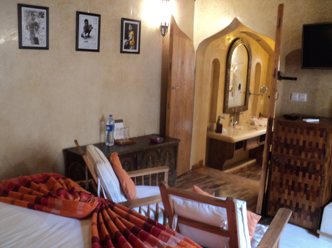 里亚德康巴莱特酒店主图