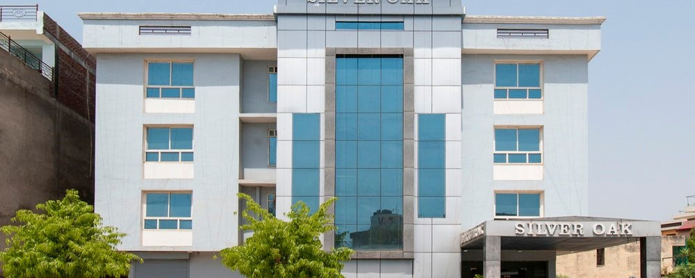 OYO 8177 Hotel Silver Oak主图