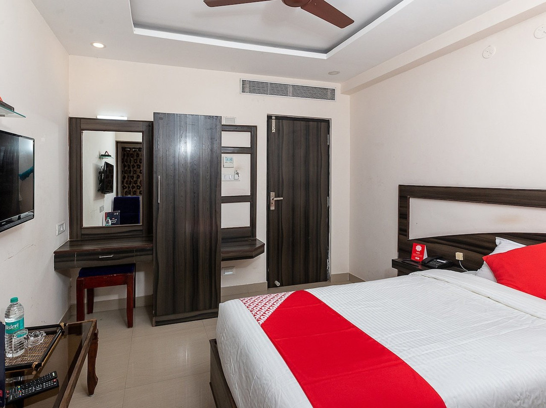 Hotel Nagoorar Inn主图