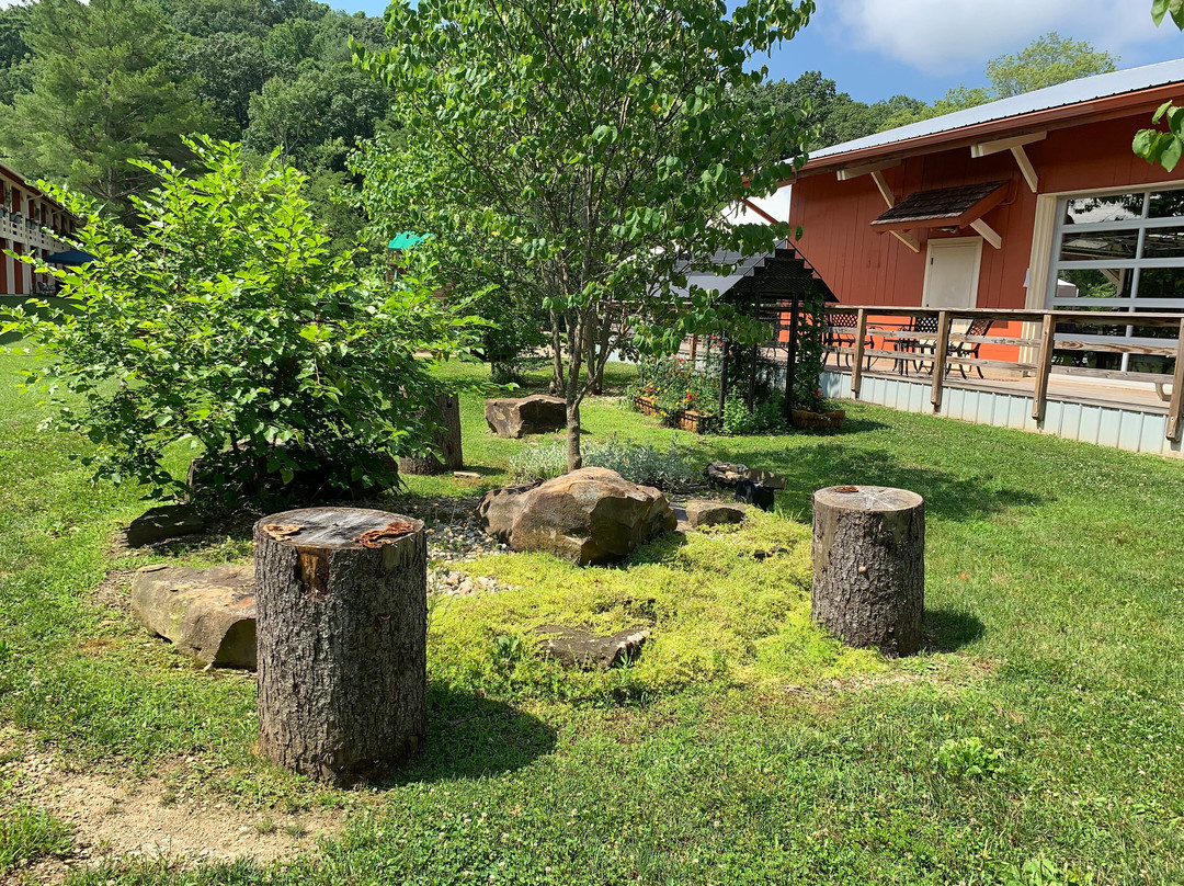 Brown County Inn主图