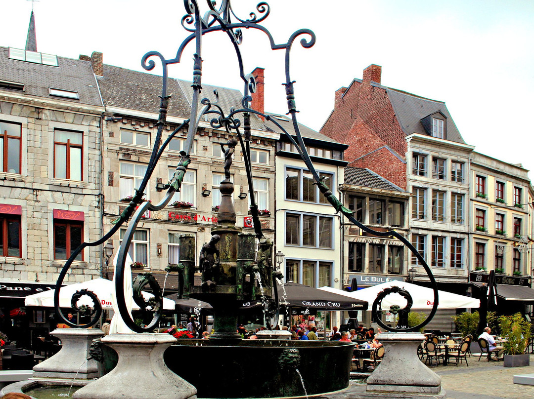 Hotel de Ville de Huy景点图片