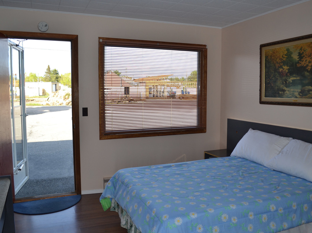 Stardust Motel主图