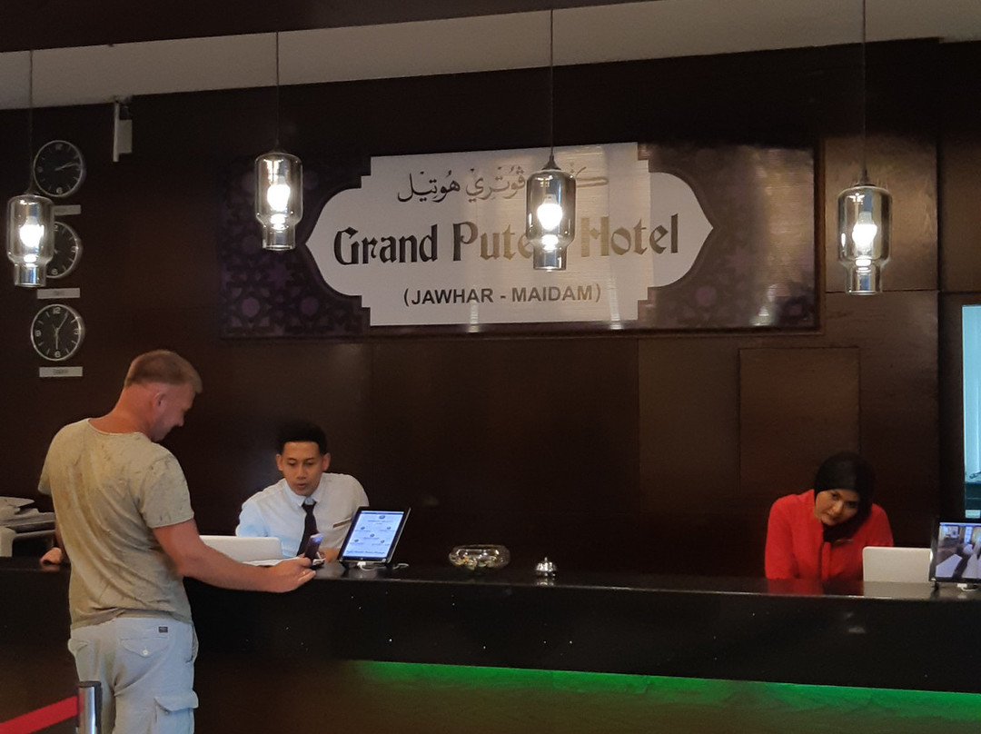 Grand Puteri Hotel主图