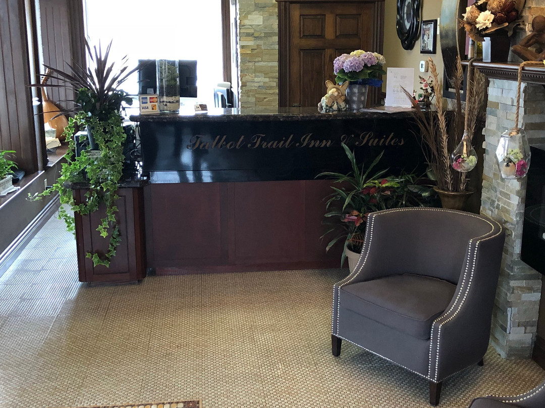 Talbot Trail Inn & Suites主图