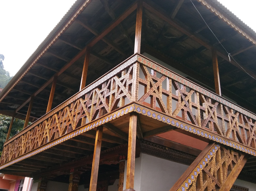 The Red Mud Chalet主图