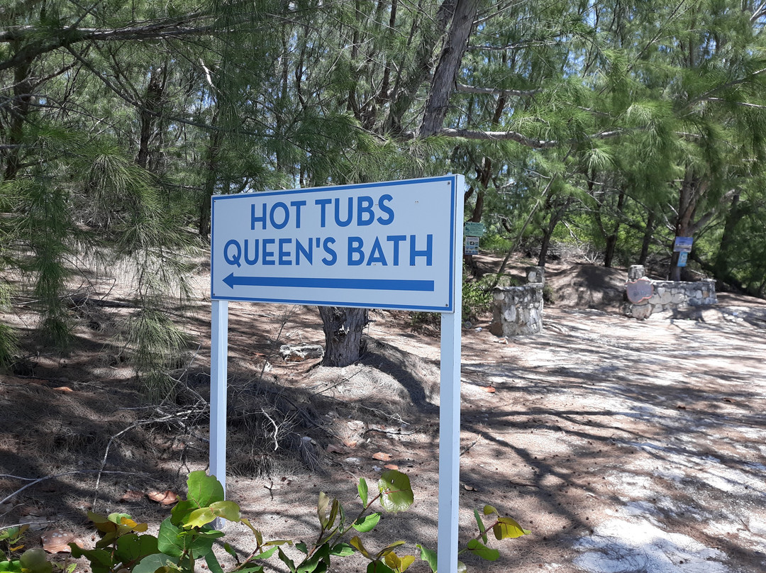 The Hot Tubs or Queen’s Baths景点图片