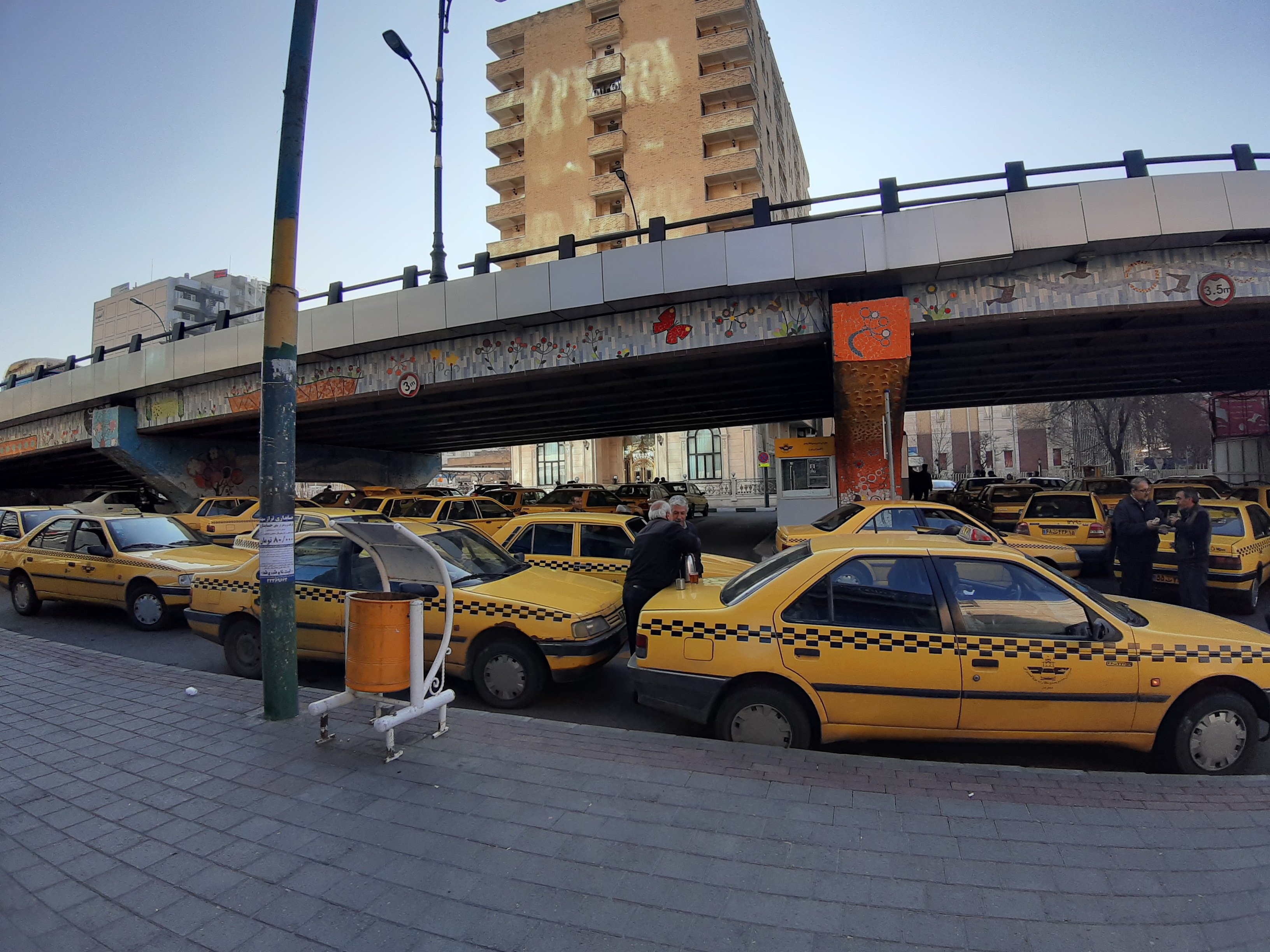 Gostaresh Hotel-浴室