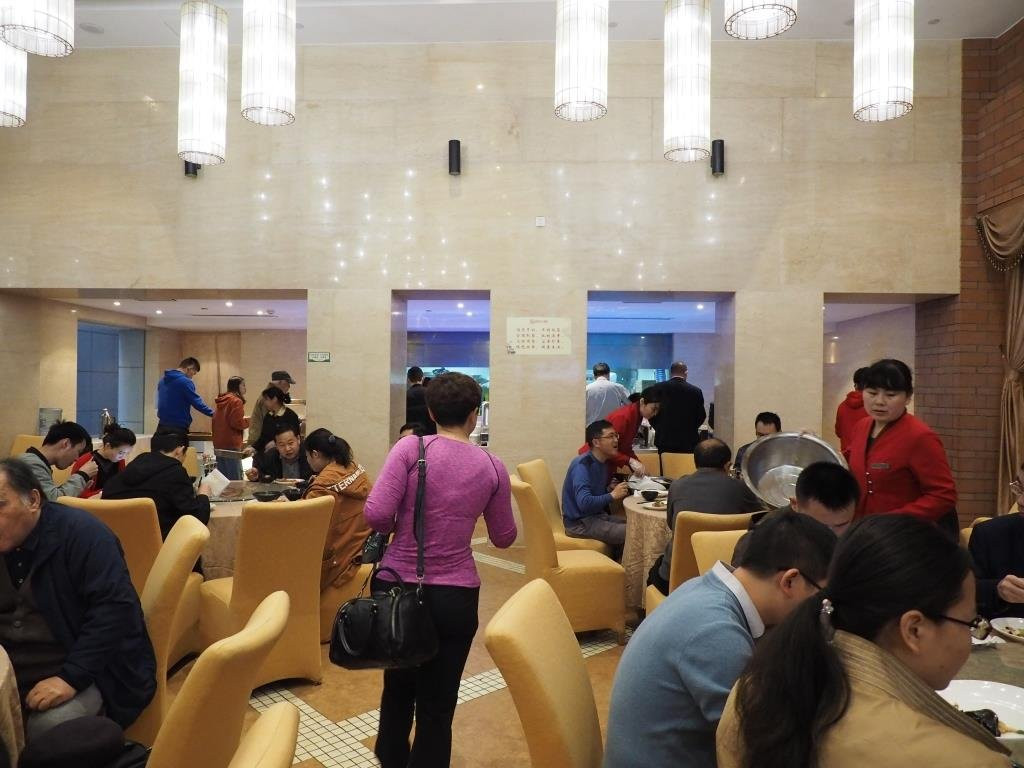 新东苑大酒店主图