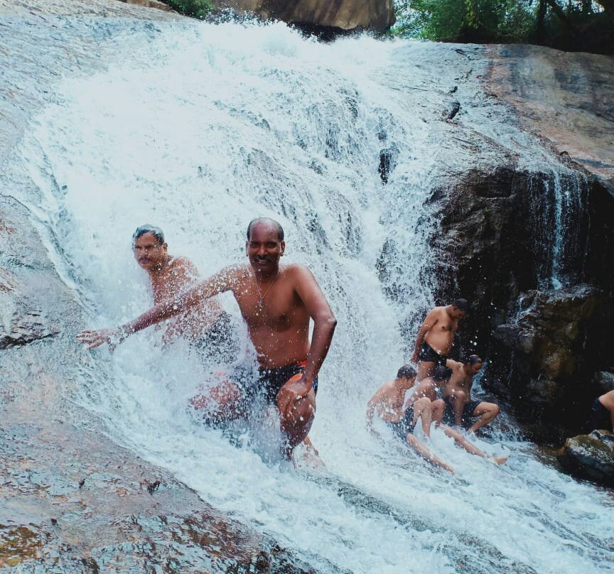 Viripara Waterfalls-伊杜基必去景点