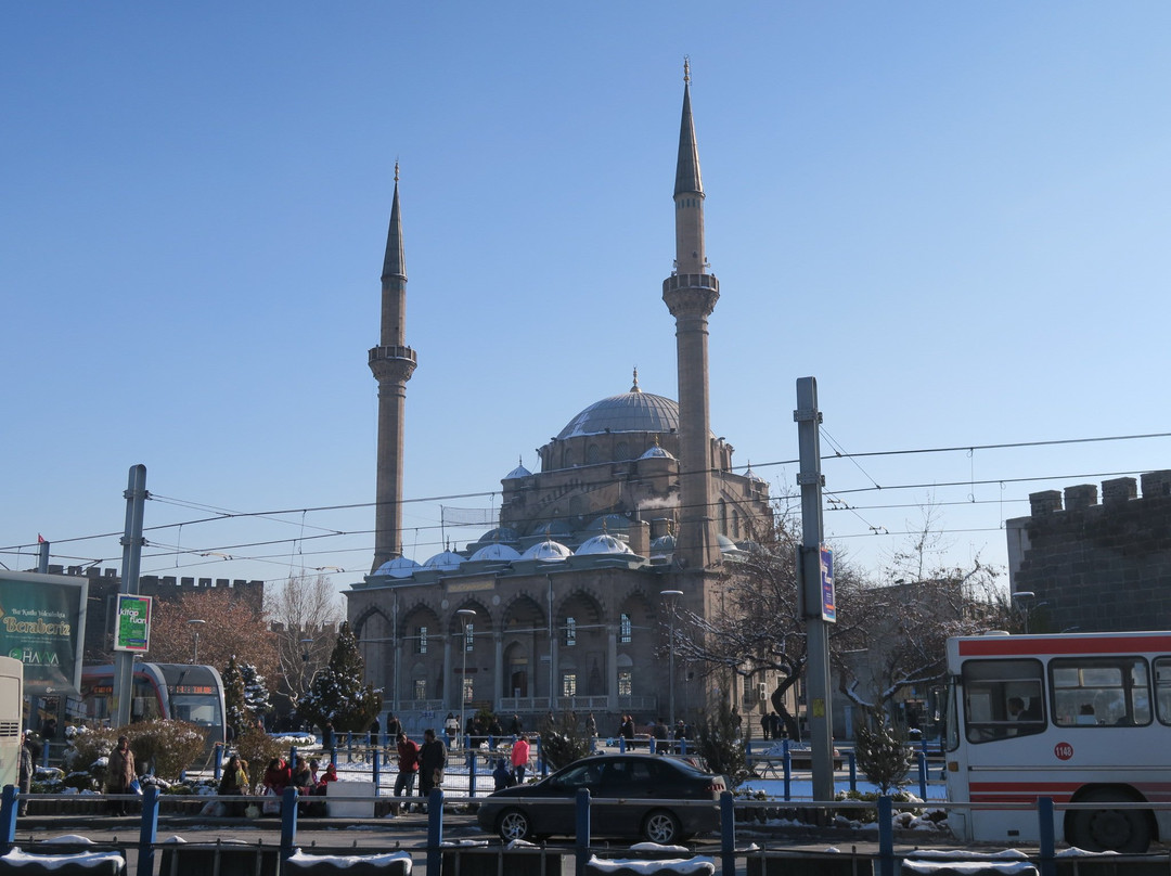 Burunguz Camii-开塞利省必去景点