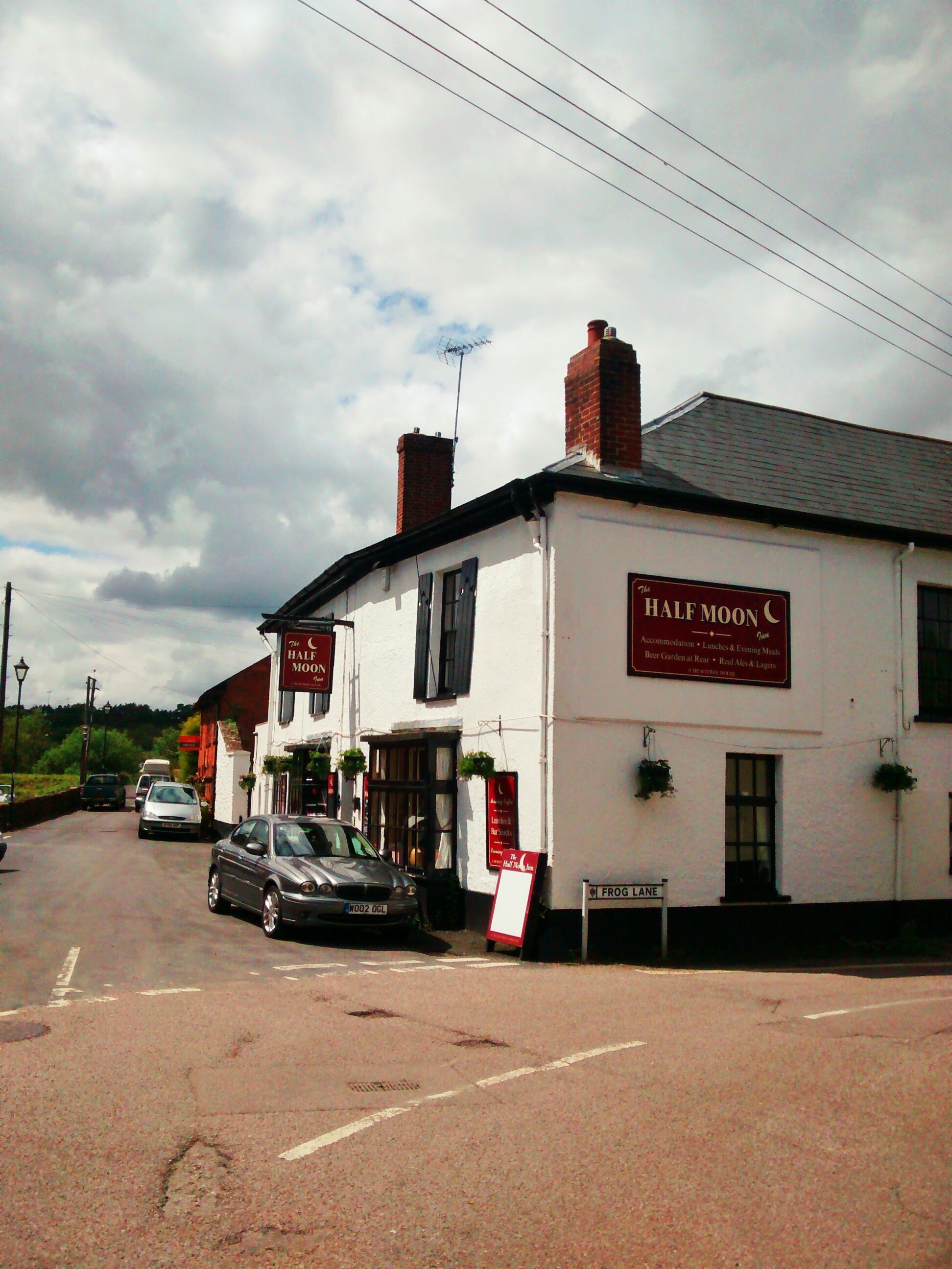 The Half Moon Inn-官方