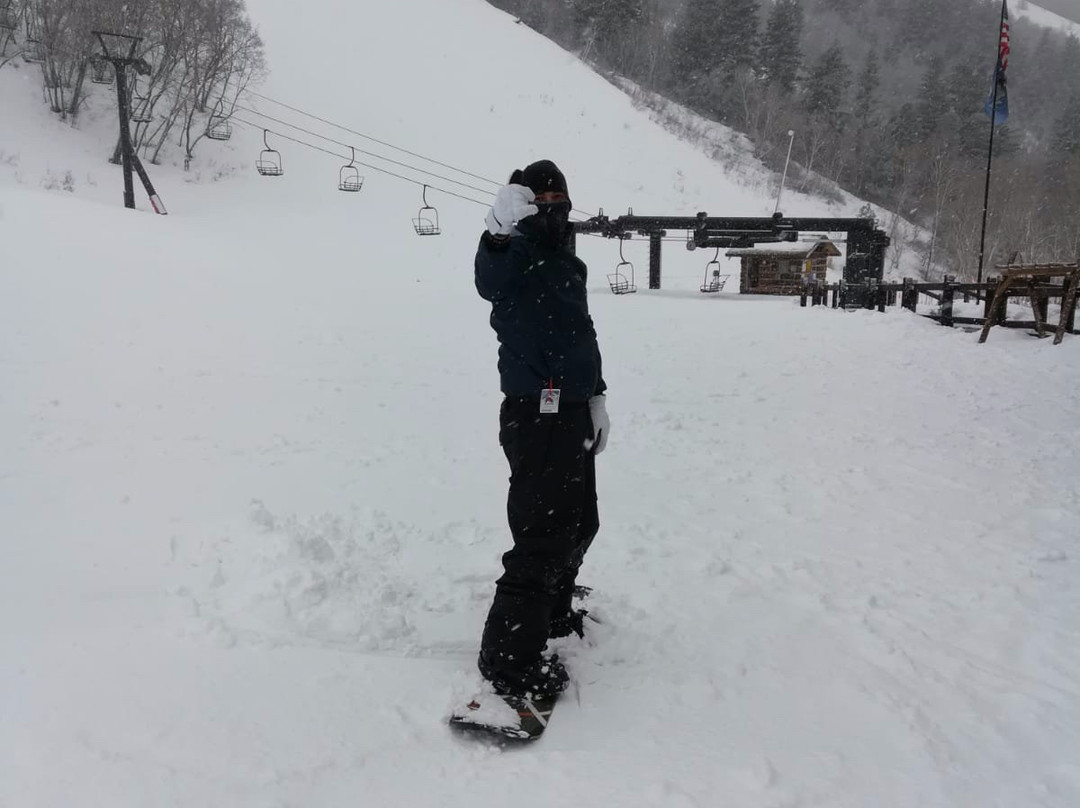 Cherry Peak Ski Resort-Richmond必去景点