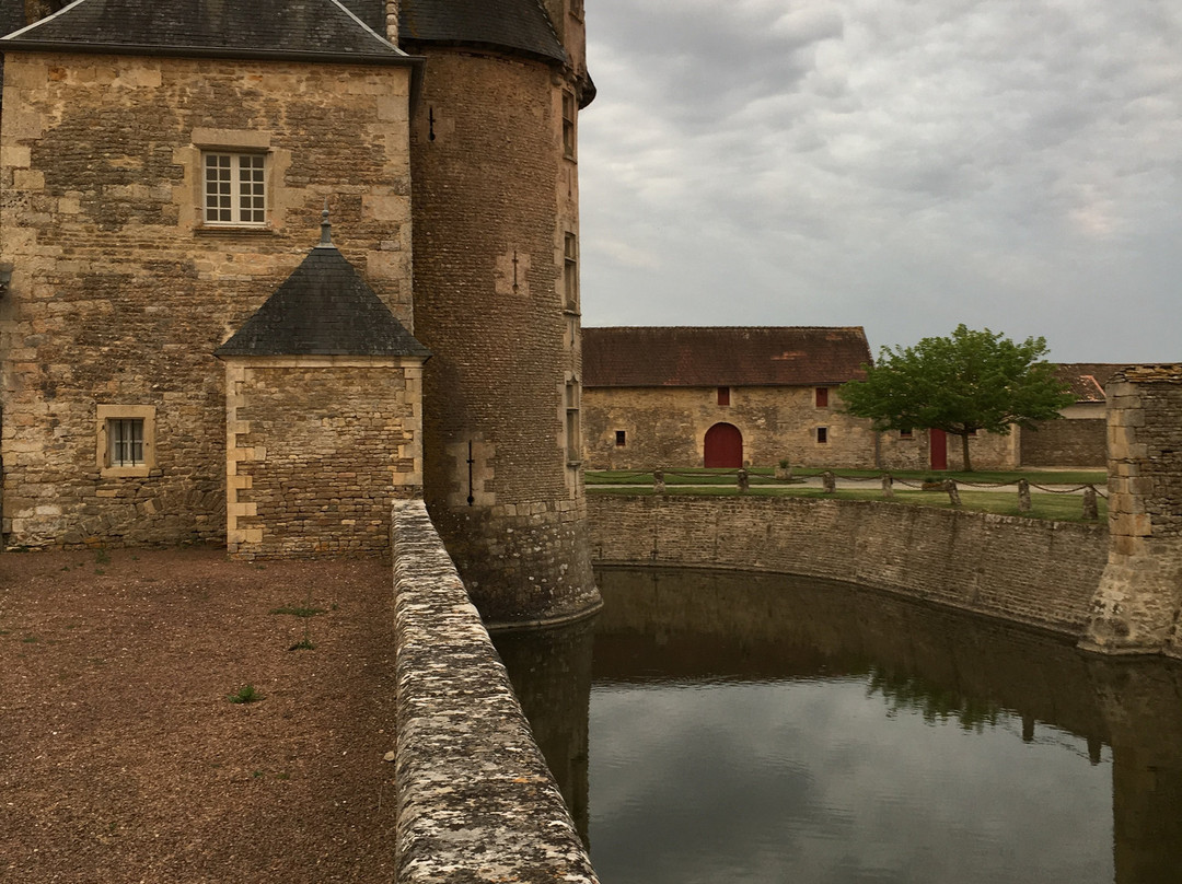 Château de Saveilles景点图片