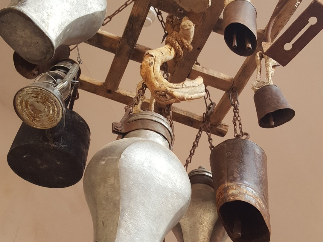 Ateshooni Guesthouse主图