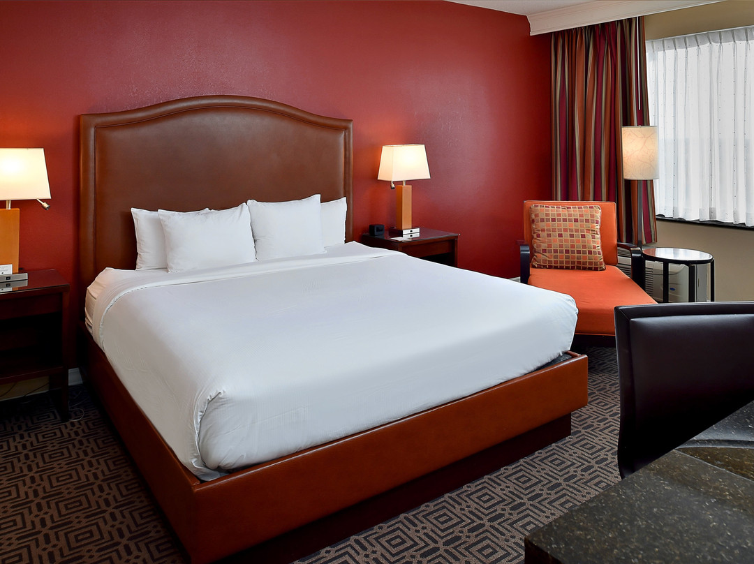 DoubleTree by Hilton Hotel St. Louis - Chesterfield主图