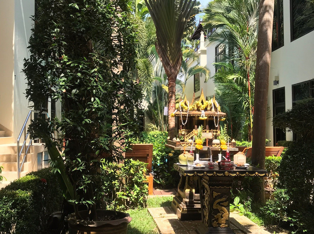 棕榈绿洲精品酒店主图