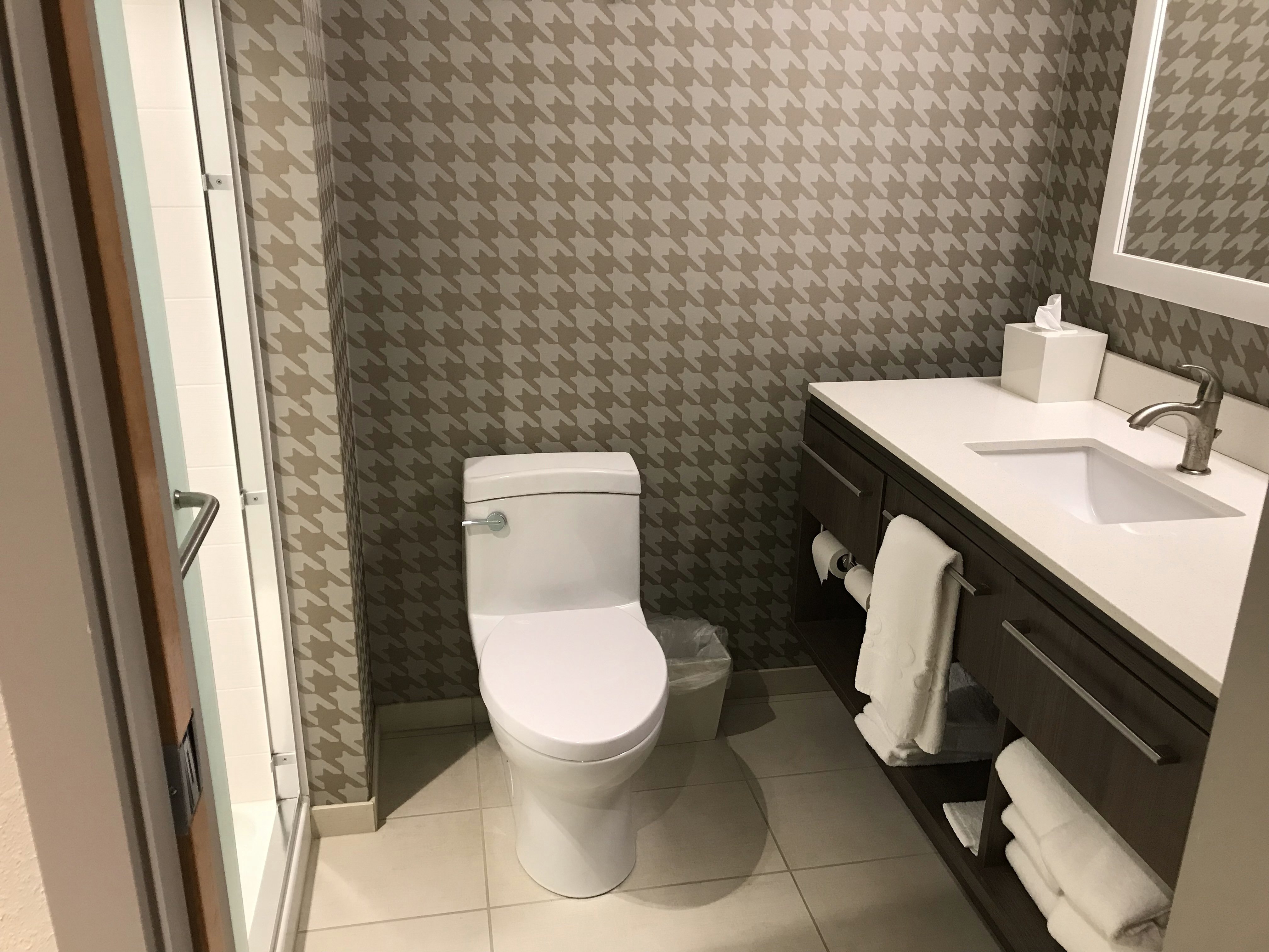 Home2 Suites by Hilton Portland Airport ME-浴室