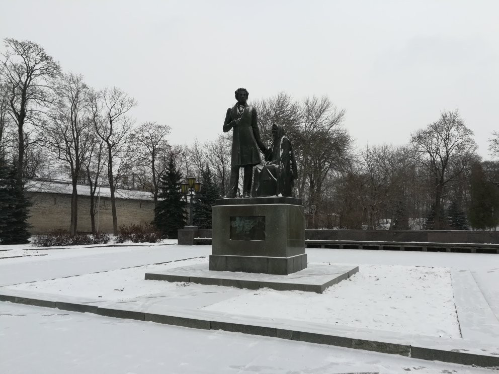 Monument to Alexander Pushkin and Arina Rodionovna
