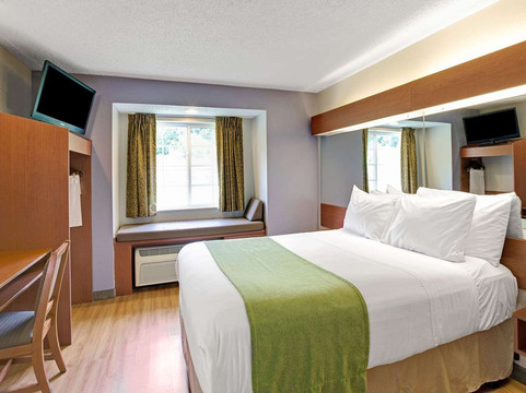 Microtel Inn & Suites By Wyndham Cherokee主图