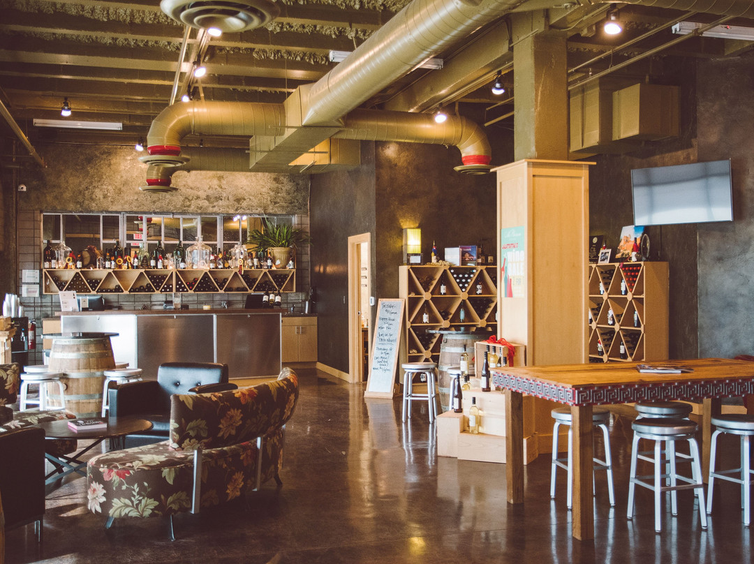 McPherson Cellars Winery-拉伯克县必去景点