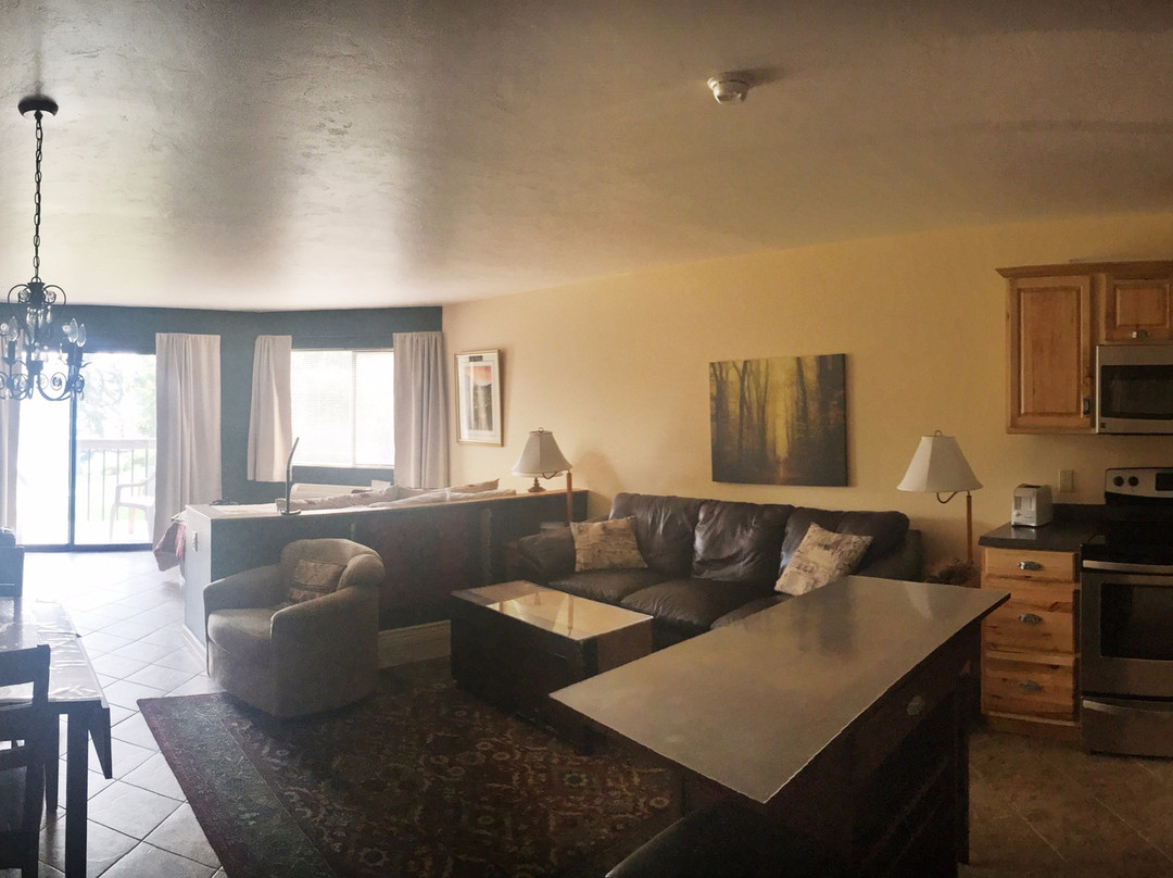 Marina Cay Resort and Conference Center主图