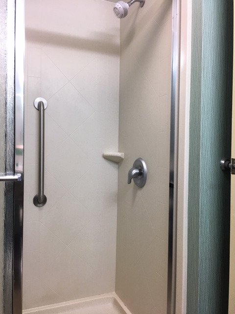 Hampton Inn Columbus/Dublin-浴室