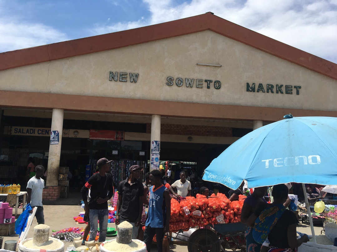 New Soweto Market-卢萨卡必去景点