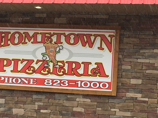Moatsville餐馆和美食-Hometown Pizzeria