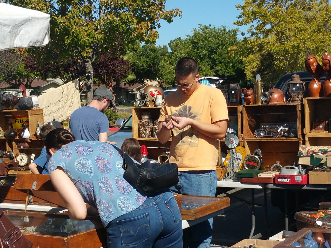 Antique Trove-罗斯维尔必去景点