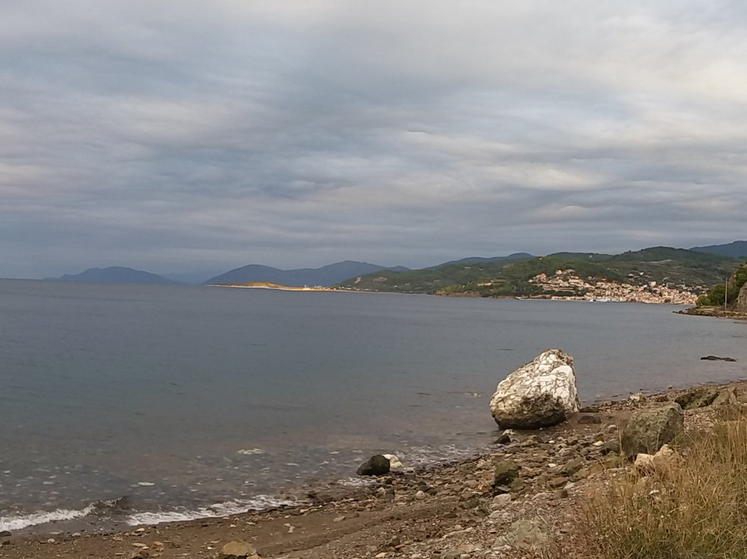 Eviali Apartments主图