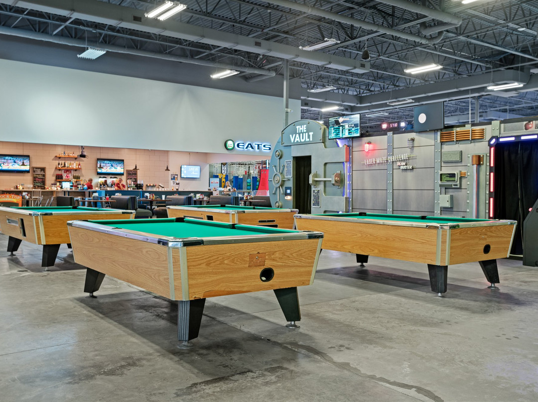 Bravoz Entertainment Center-杰克逊维尔必去景点