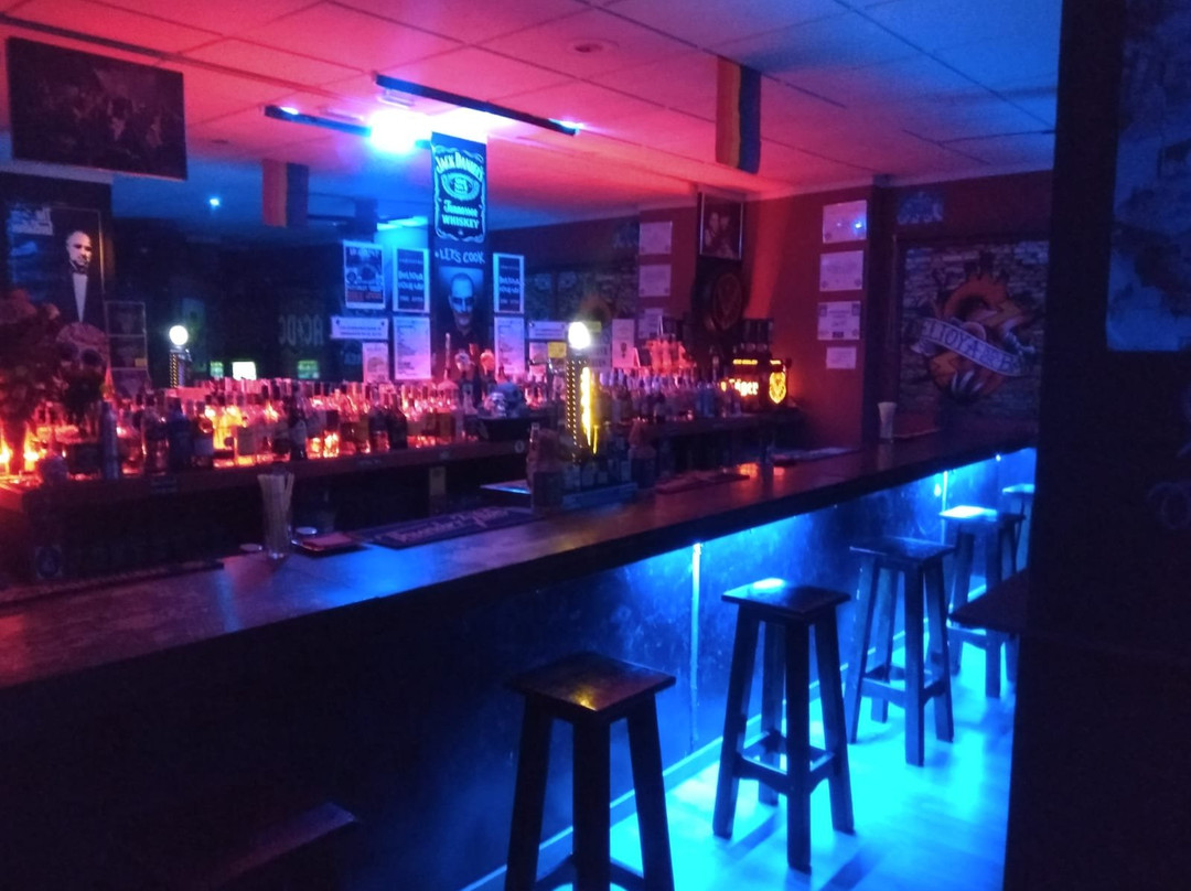 Deltoya Rock bar