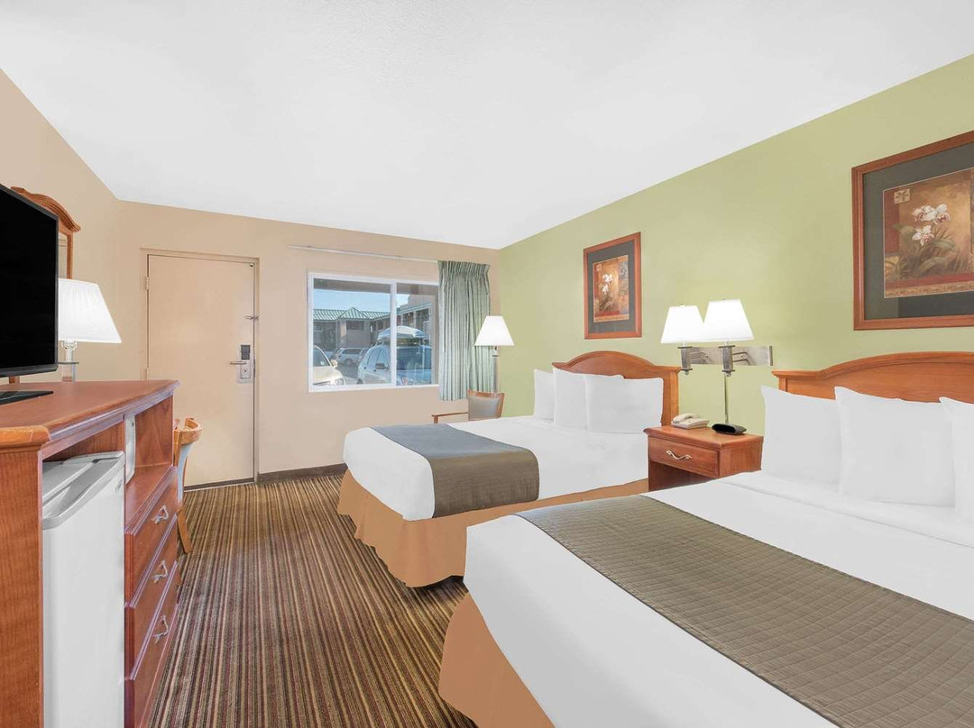 Days Inn by Wyndham Roswell主图