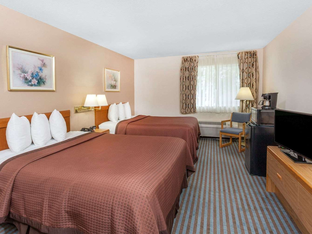 Days Inn by Wyndham Charleston主图