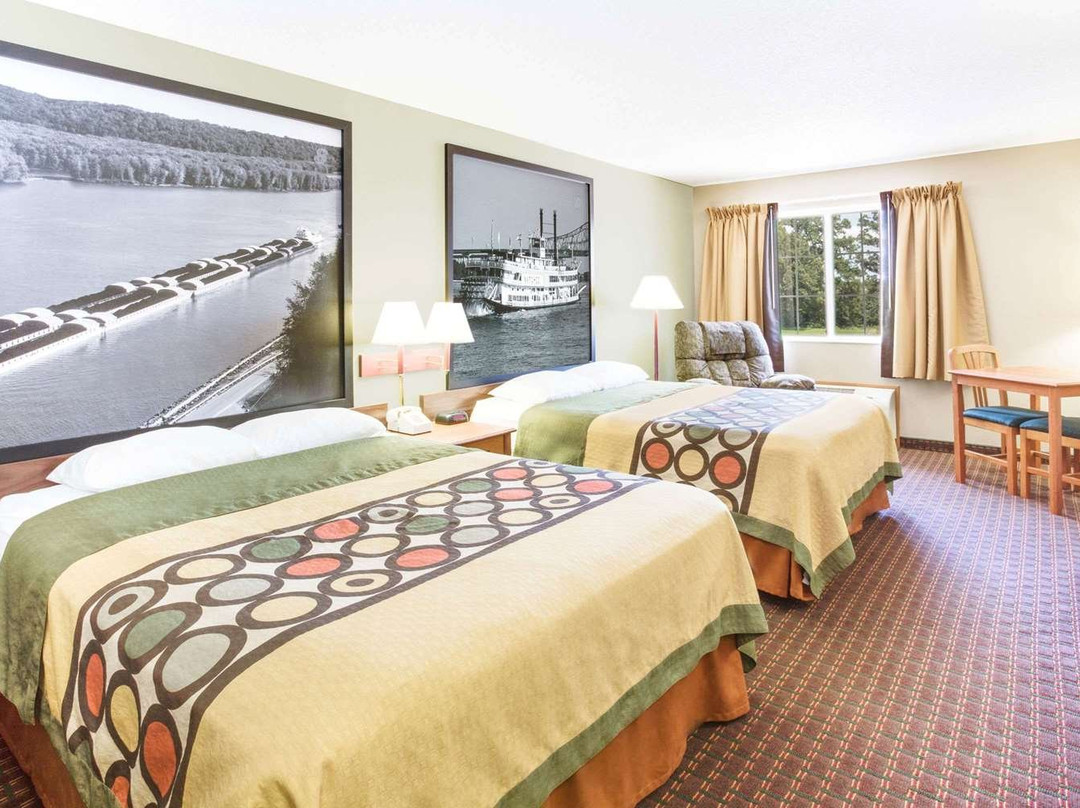 Super 8 by Wyndham Le Claire/Quad Cities主图