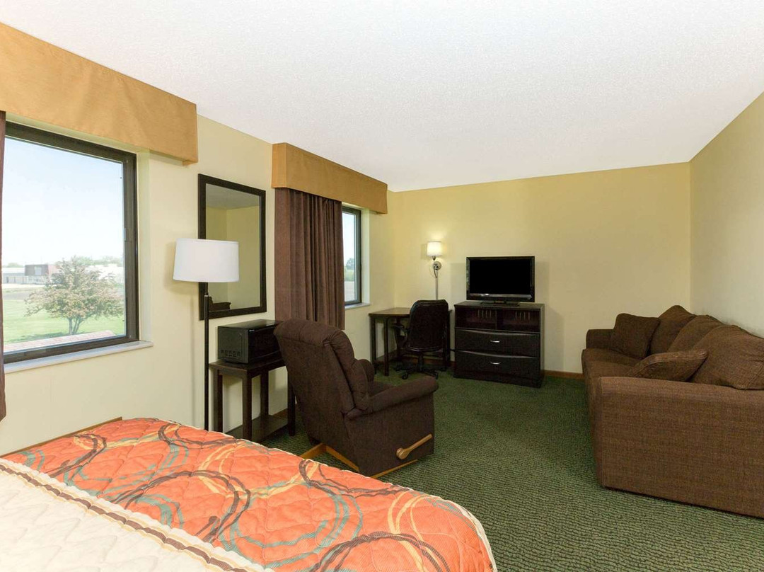 Super 8 by Wyndham Perry IA主图