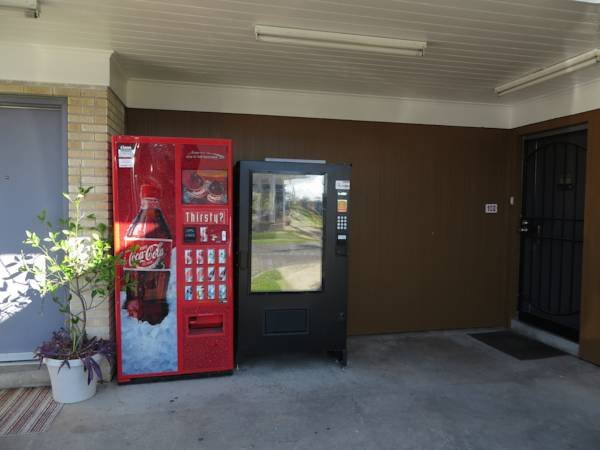 The Shades Motel主图