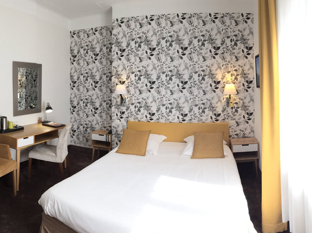 Hotel Les Ajoncs d'Or主图