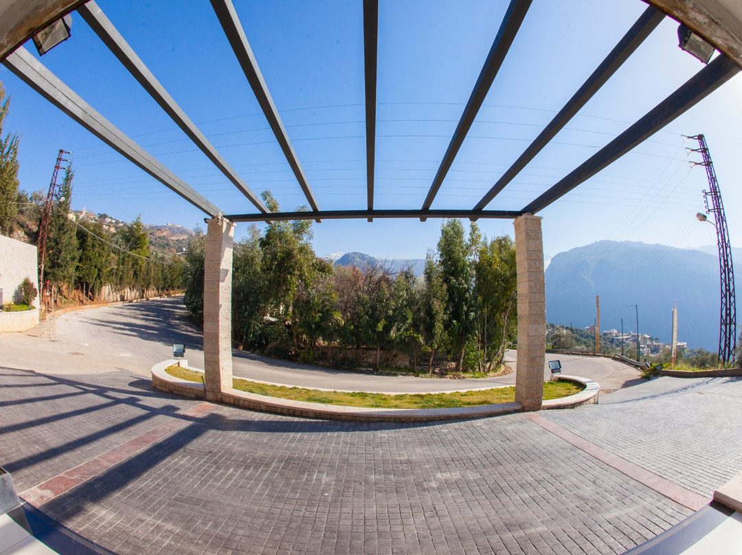 Le Tournant Hotel & Resort主图