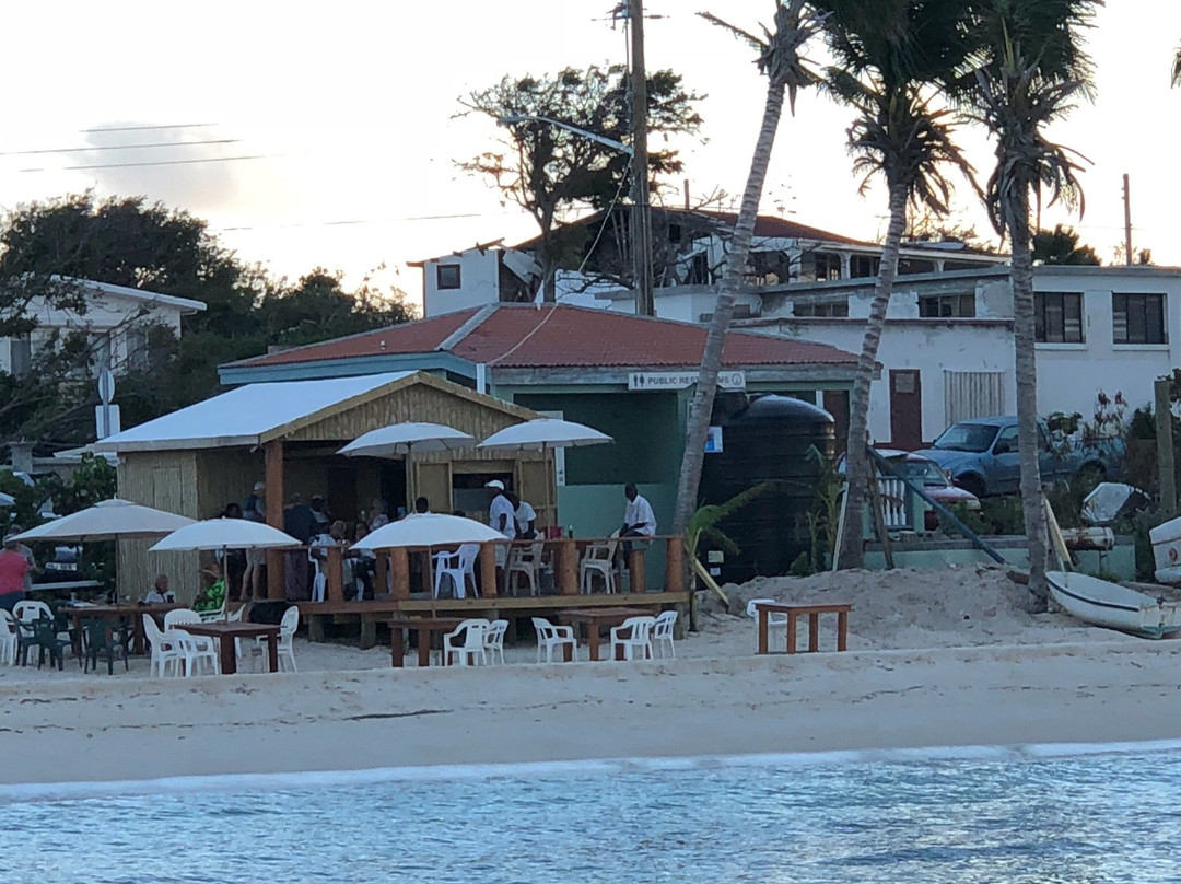 Pelican Bar & Grill