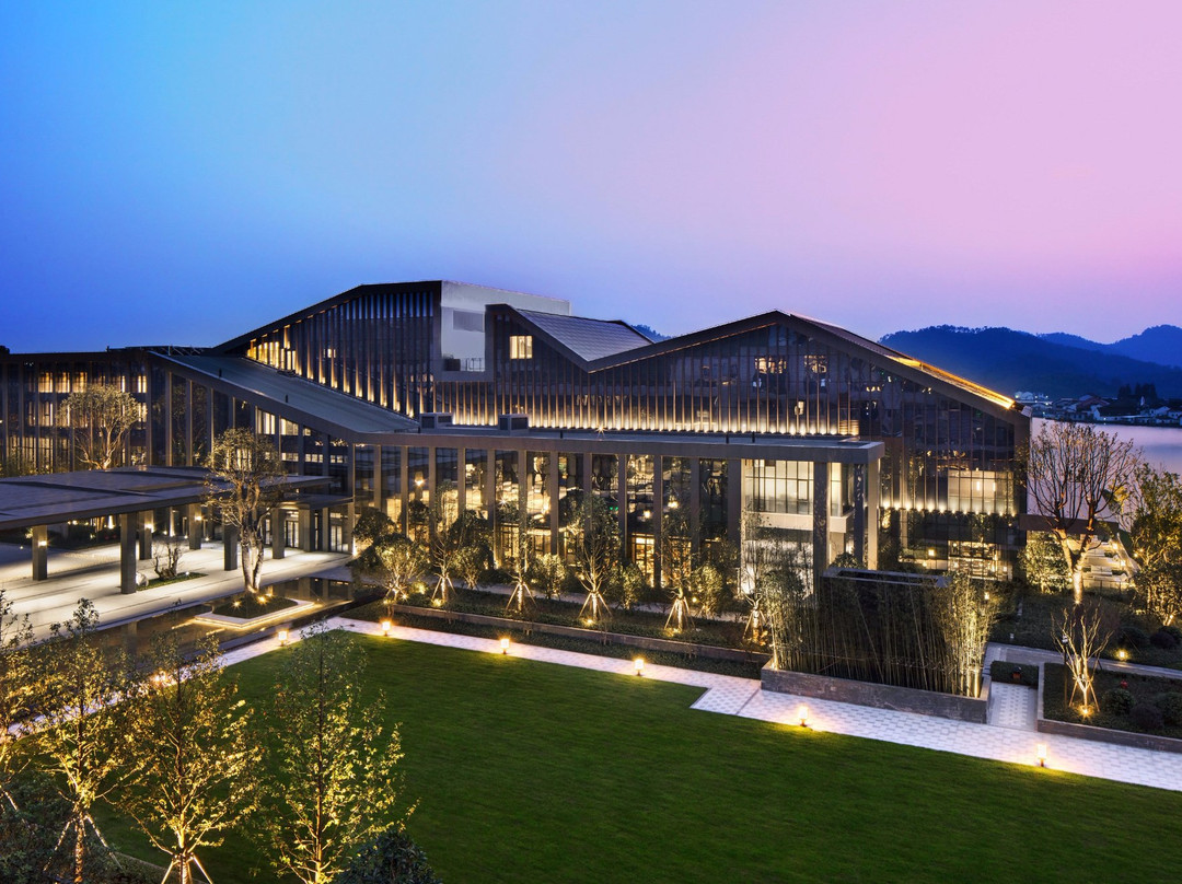 Hilton Ningbo Dongqian Lake
