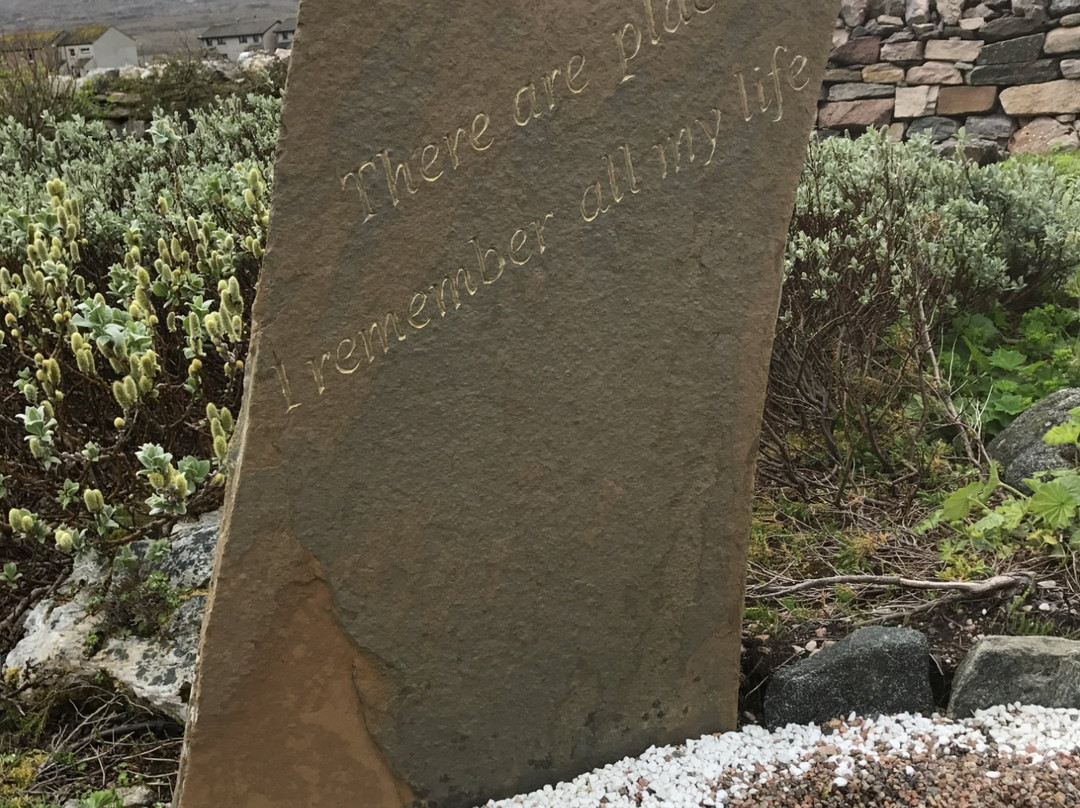 John Lennon Memorial Garden景点图片