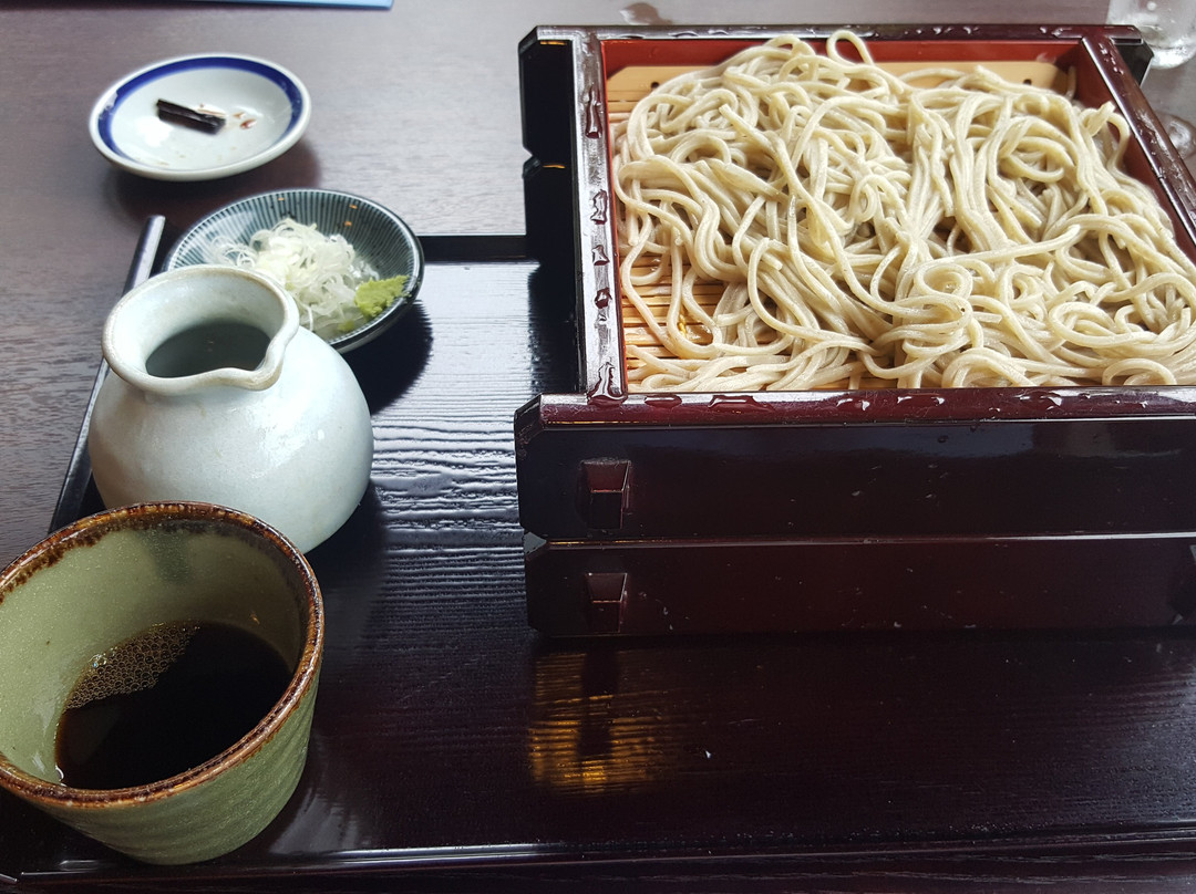 古式手打ちそば泉 金鱗湖店