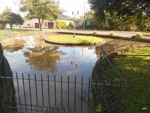 Linha Nova旅游景点-Praça das Águas