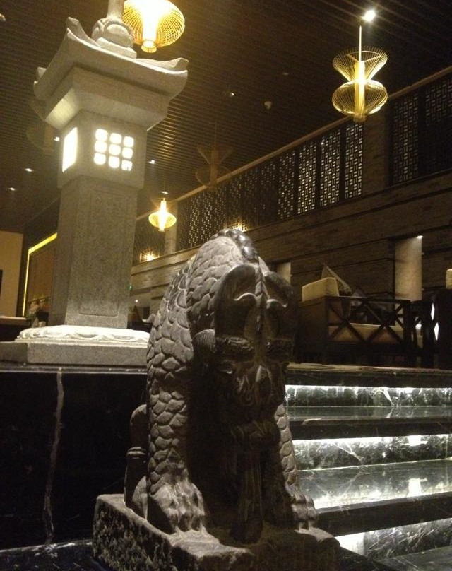 新滨江酒店主图