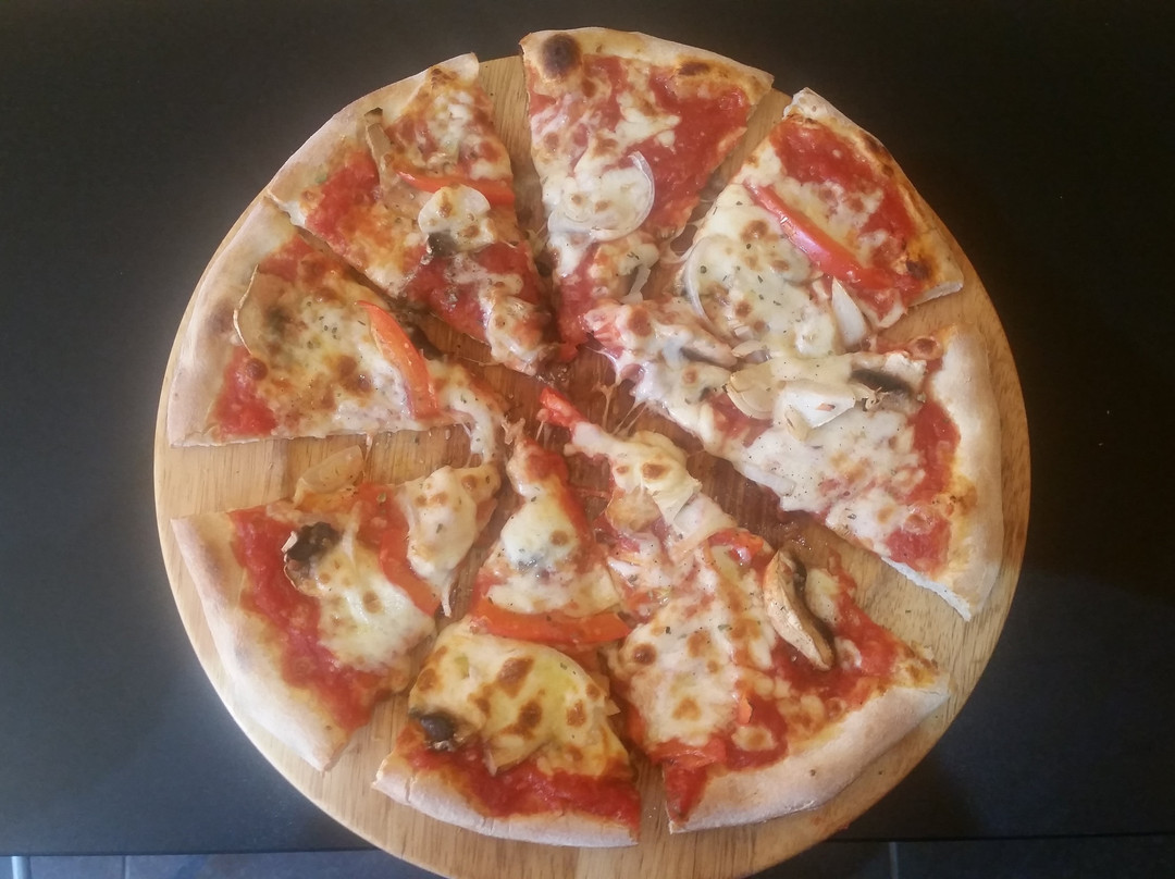 Pizza Douera