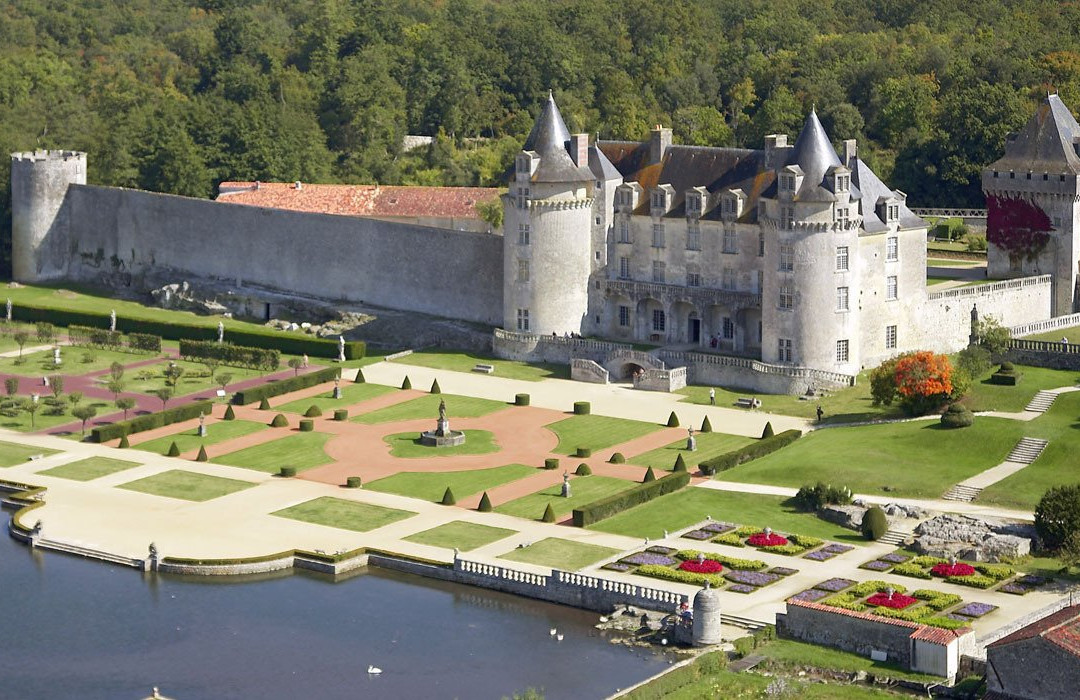 Château de La Roche Courbon景点图片